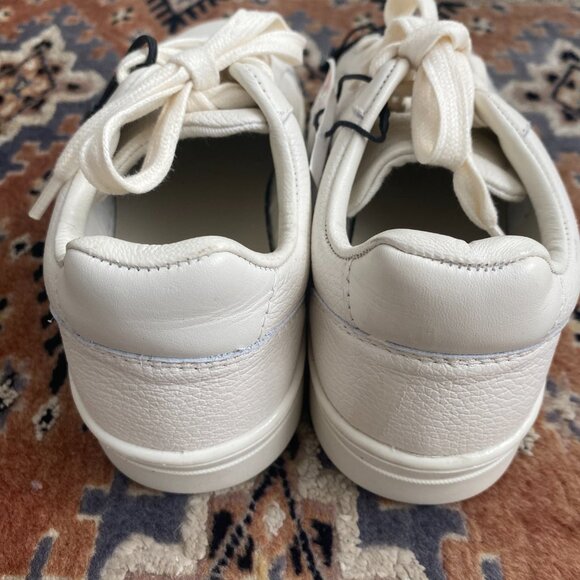 Running shoes - Picture 4 of 5